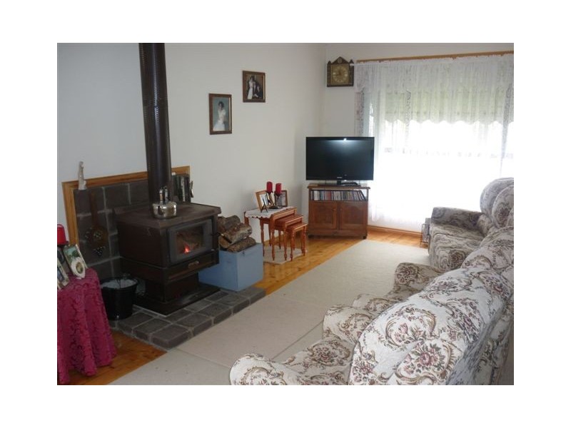 49 Charles Street, Jeparit VIC 3423