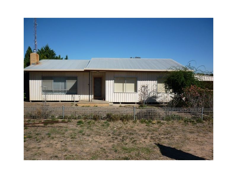 16 Bow Street, Rainbow VIC 3424