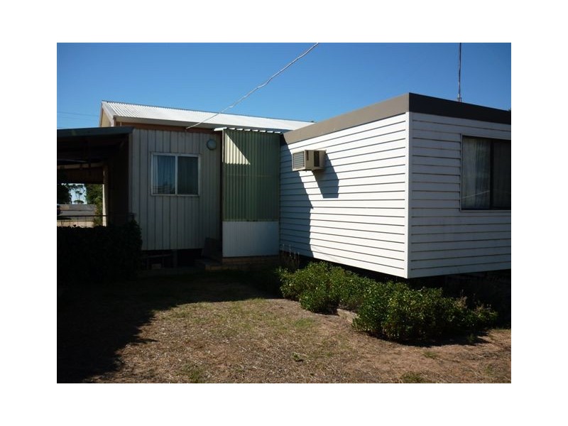 16 Bow Street, Rainbow VIC 3424