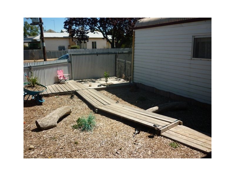 20 Gray Street, Donald VIC 3480