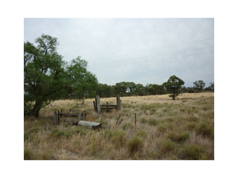 1 Elizabeth street, Donald VIC 3480