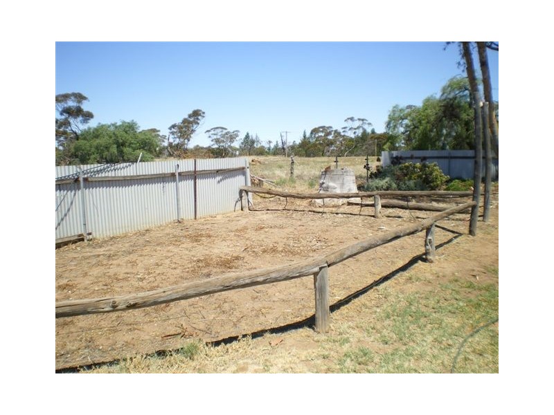 6 Mahrong Street, Lascelles VIC 3487