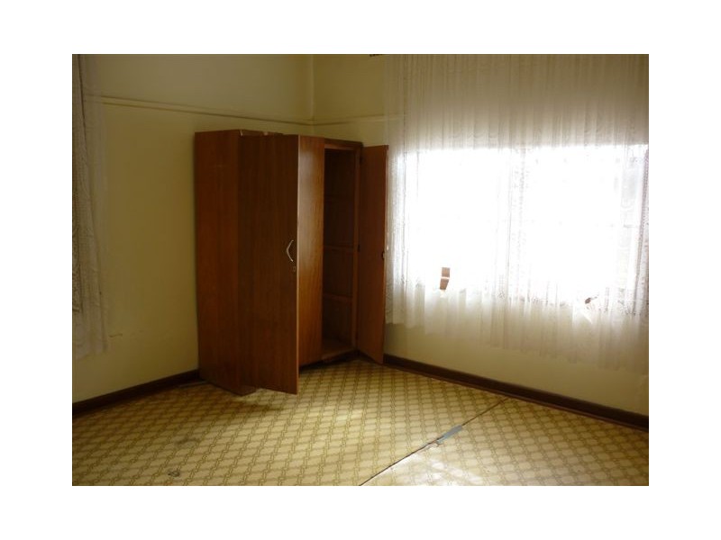 210 Woods Street, Donald VIC 3480