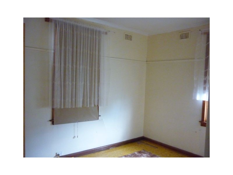 210 Woods Street, Donald VIC 3480