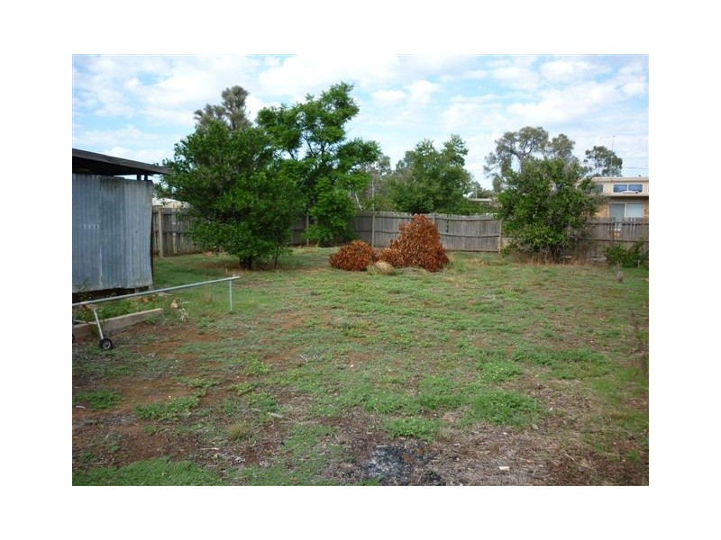 210 Woods Street, Donald VIC 3480