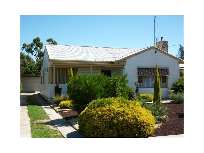 38 Campbell street, Warracknabeal VIC 3393