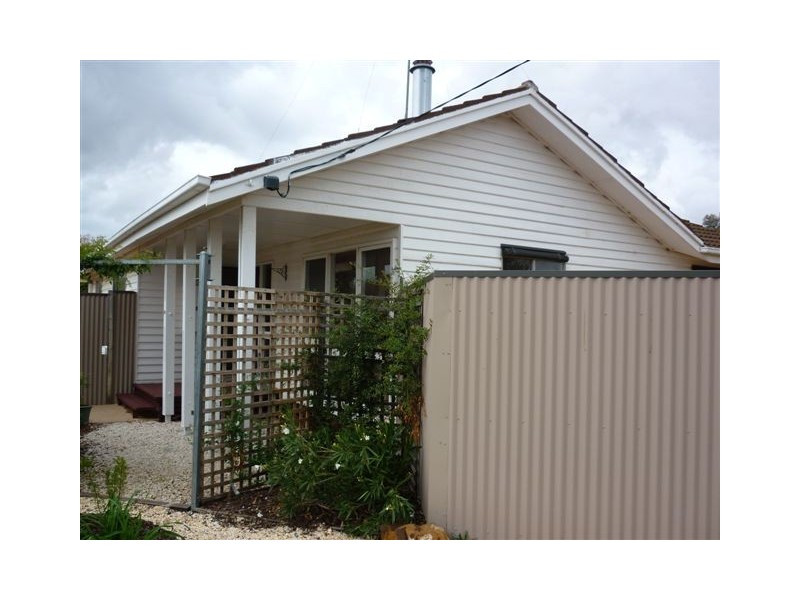 1 Cox Street, Warracknabeal VIC 3393