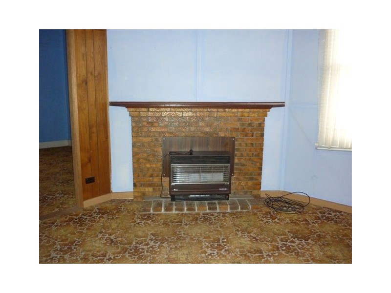 34 Cave Street, Donald VIC 3480