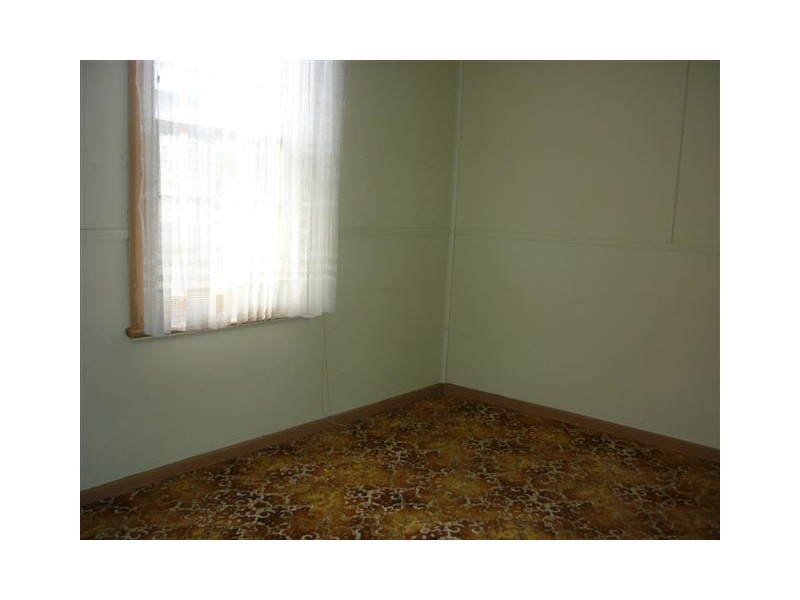 34 Cave Street, Donald VIC 3480