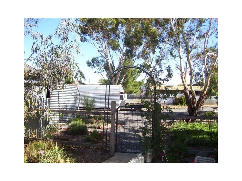 128 Main Street, Minyip VIC 3392