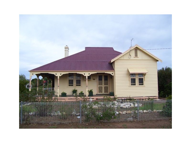 128 Main Street, Minyip VIC 3392