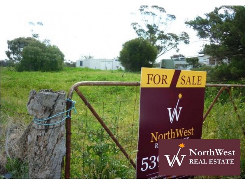 21 Elizabeth Street, Donald VIC 3480