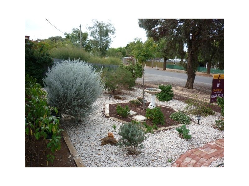 21 Ford Street, Hopetoun VIC 3396