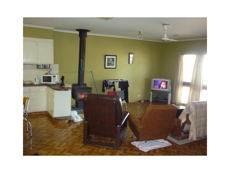 23 Napier Street, Donald VIC 3480