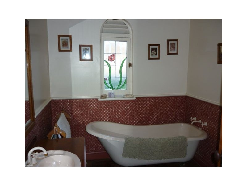 20 Campbell Street, Donald VIC 3480