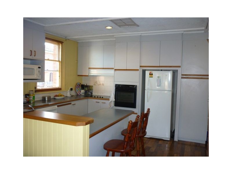 20 Campbell Street, Donald VIC 3480