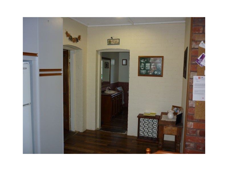 20 Campbell Street, Donald VIC 3480