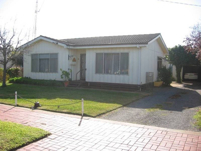 11 Hoban Street, Watchem VIC 3482