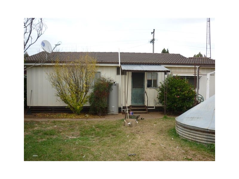 11 Hoban Street, Watchem VIC 3482