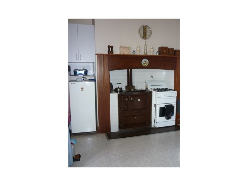 65 Jamouneau Street, Warracknabeal VIC 3393