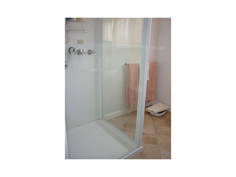 65 Jamouneau Street, Warracknabeal VIC 3393