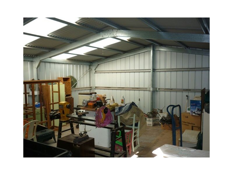 65 Jamouneau Street, Warracknabeal VIC 3393