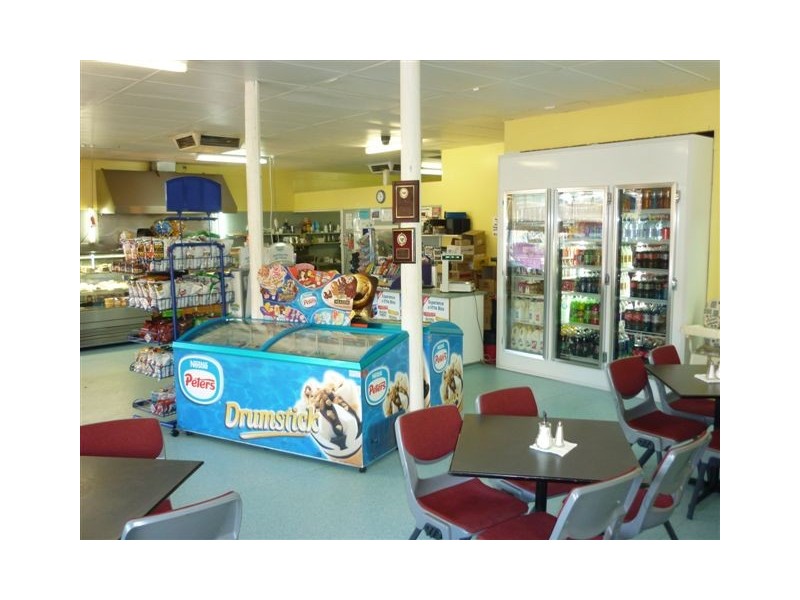 29 Woods Street, Donald VIC 3480