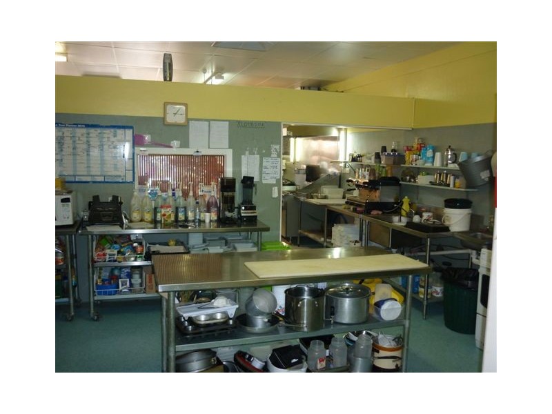 29 Woods Street, Donald VIC 3480