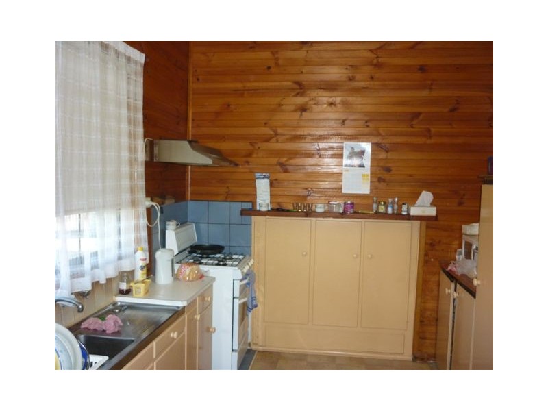 6 Gray Street, Donald VIC 3480