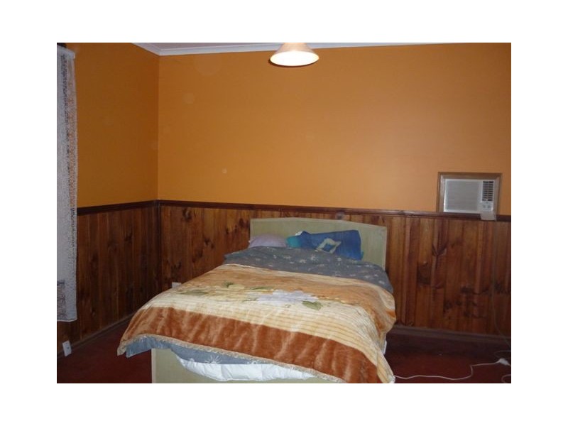 6 Gray Street, Donald VIC 3480