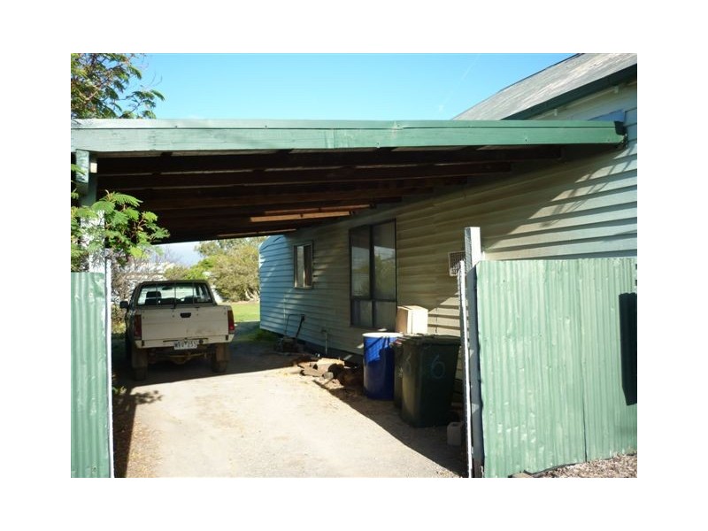 6 Gray Street, Donald VIC 3480