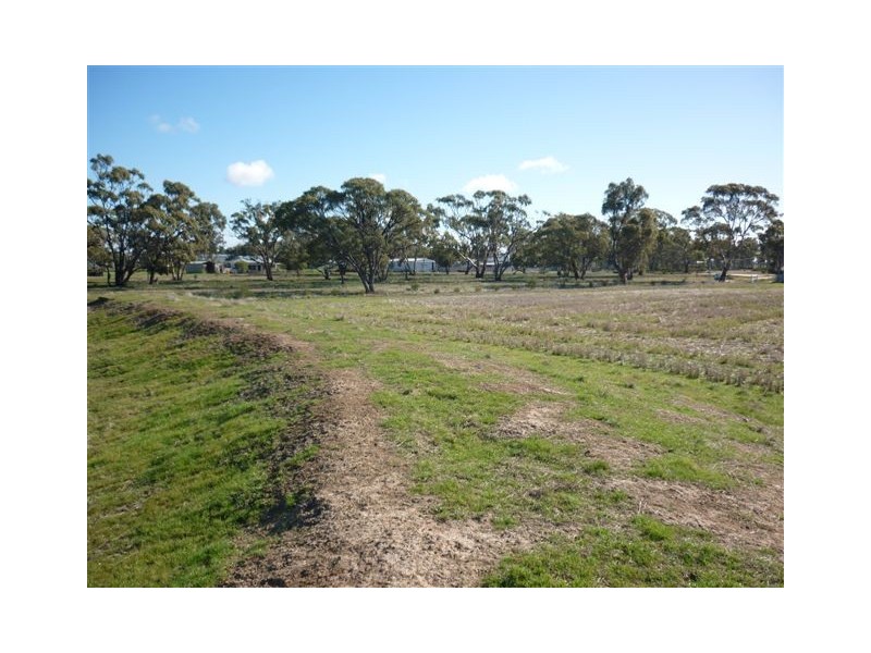 Government Road, Warracknabeal VIC 3393