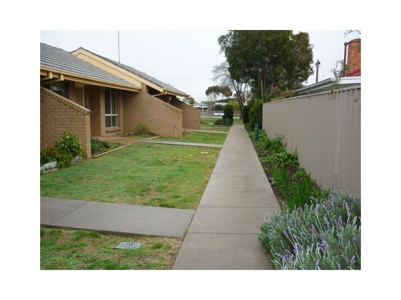 1-3/85 Anderson Street, Warracknabeal VIC 3393