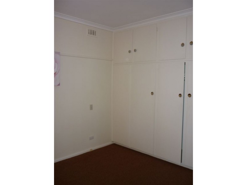 56 Molyneaux street, Warracknabeal VIC 3393