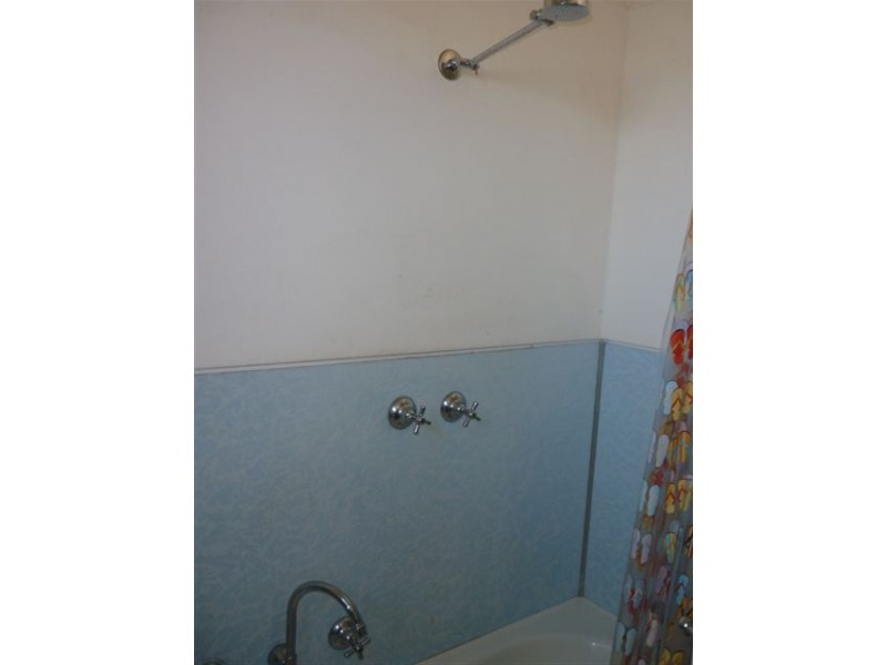 56 Molyneaux street, Warracknabeal VIC 3393