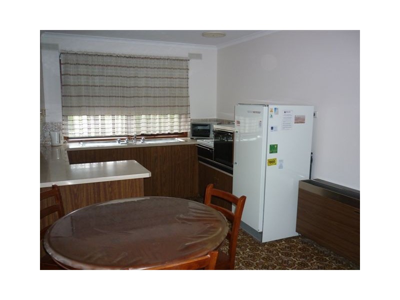 11 Hewitt St, Warracknabeal VIC 3393