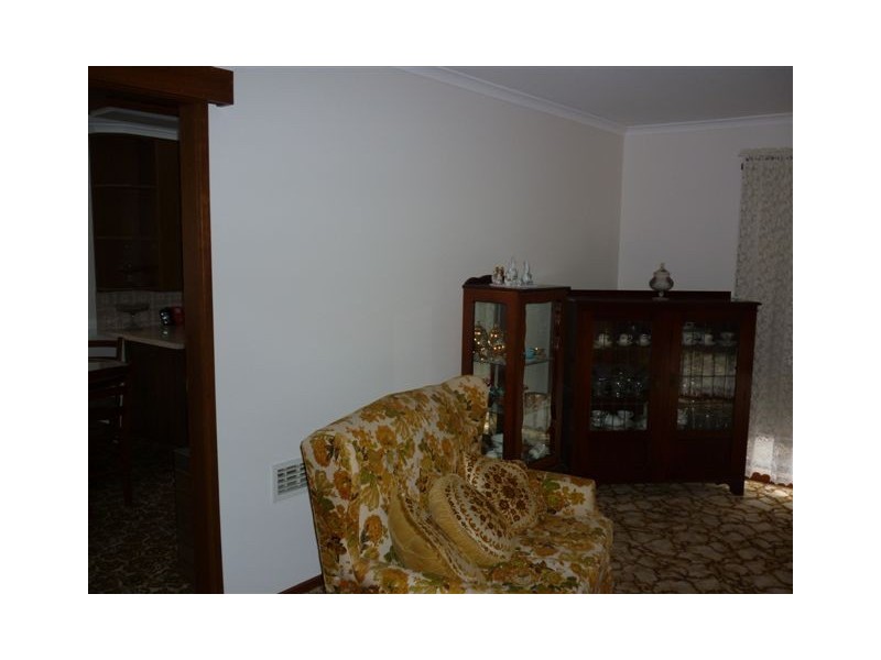 11 Hewitt St, Warracknabeal VIC 3393