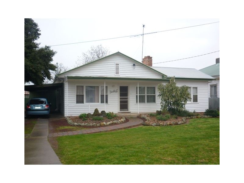 28 McLean St, Warracknabeal VIC 3393
