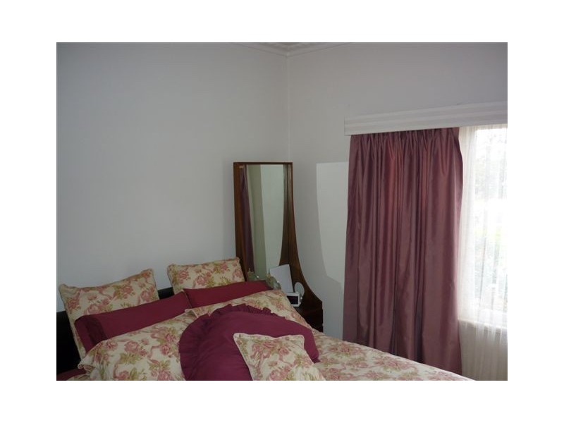 28 McLean St, Warracknabeal VIC 3393