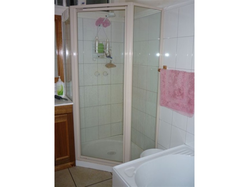 28 McLean St, Warracknabeal VIC 3393