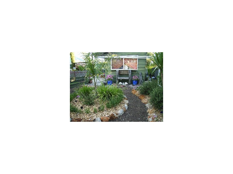 28 McLean St, Warracknabeal VIC 3393