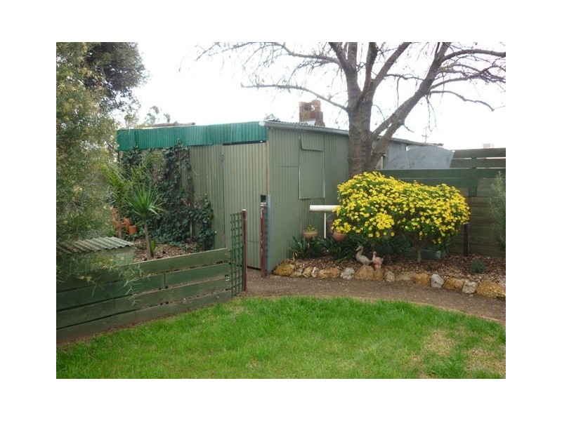 28 McLean St, Warracknabeal VIC 3393
