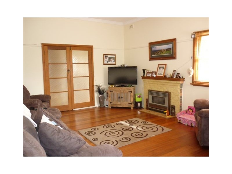 3 Bowman Street, Warracknabeal VIC 3393