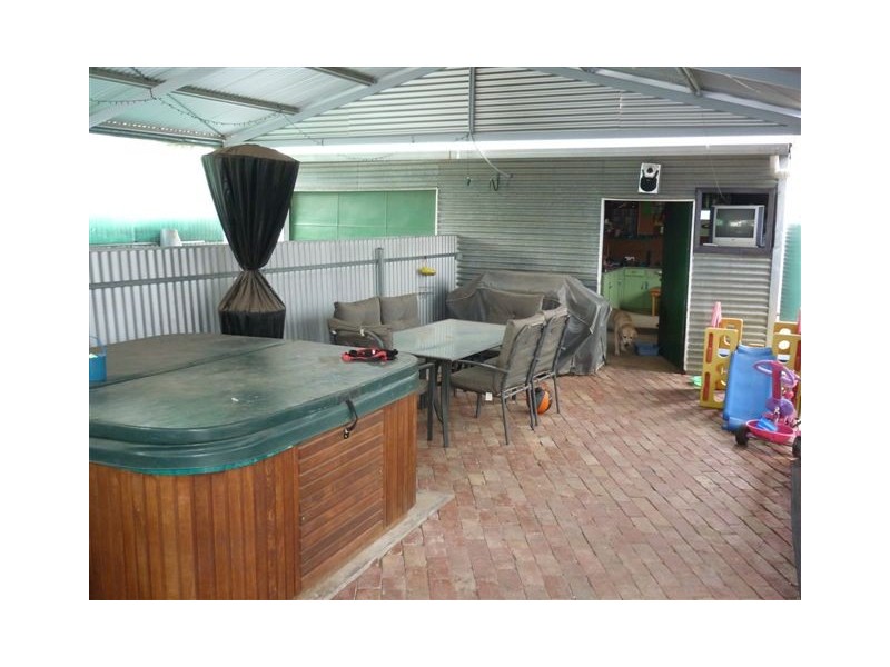 3 Bowman Street, Warracknabeal VIC 3393