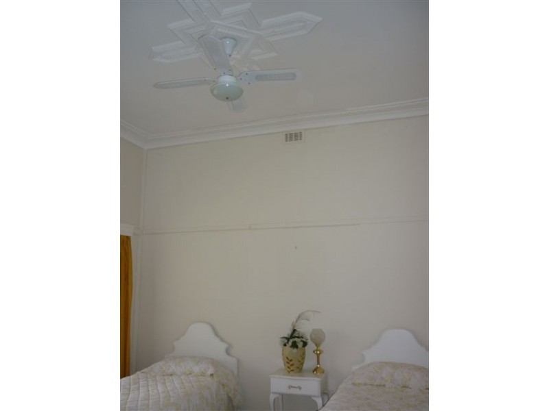 26 Tregear Street, Warracknabeal VIC 3393