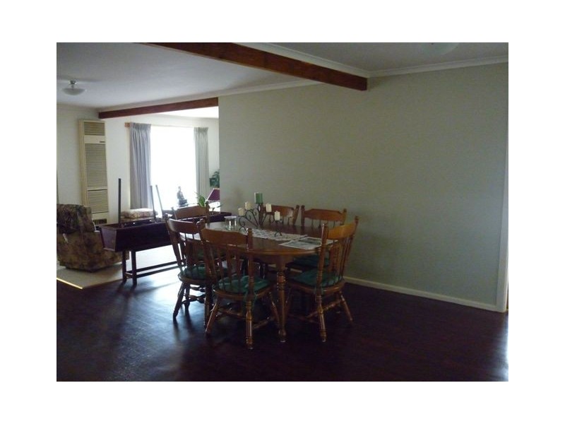 12 Taylor Street, Warracknabeal VIC 3393