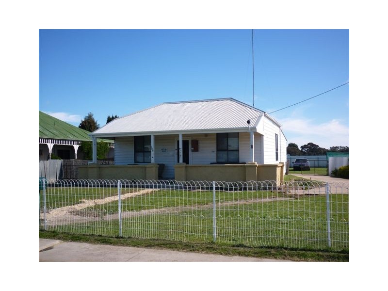 104 Anderson street, Warracknabeal VIC 3393