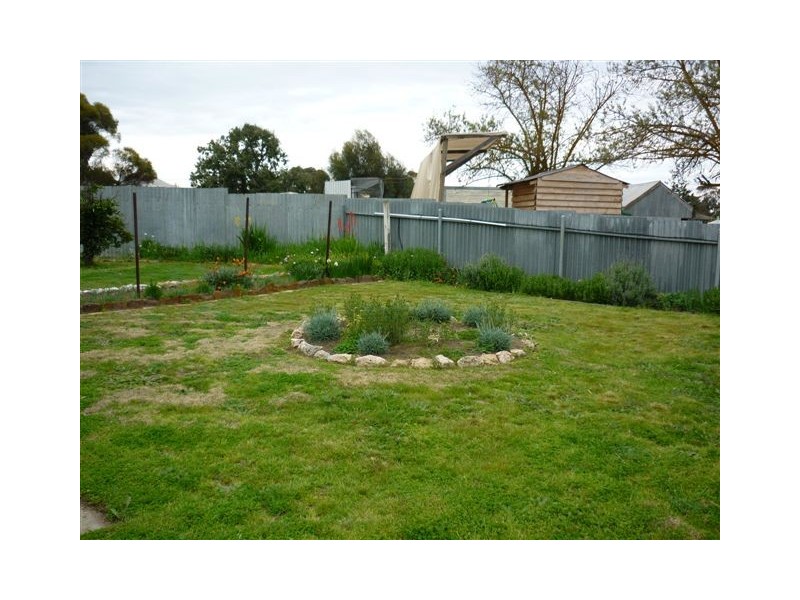 11 Upper Roy Street, Jeparit VIC 3423