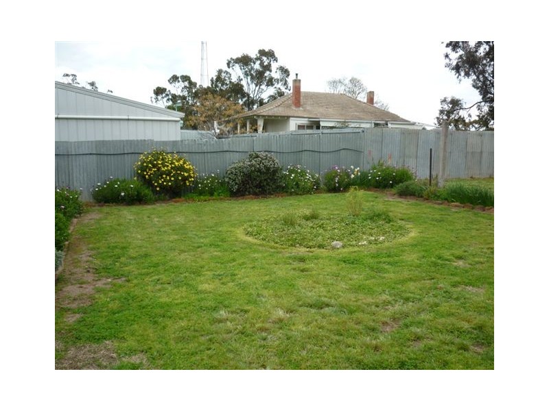 11 Upper Roy Street, Jeparit VIC 3423