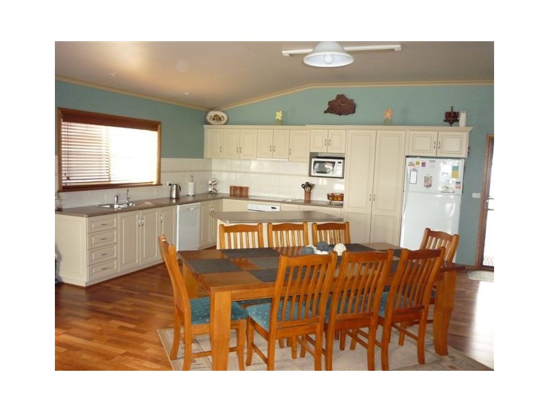 4 Johnson Street South, Birchip VIC 3483